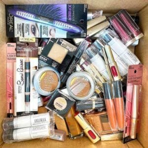 Full makeup kit list with price in Nigeria 2025 6 Complete makeup kit set 58 colors: 42,000 naira